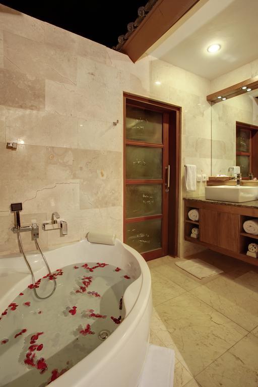 Villa Alu Lima Seminyak Zewnętrze zdjęcie